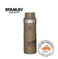 Stanley Classic Trigger Action Travel Mug 16 oz (0.47L) Tan Fishing Peter Perch